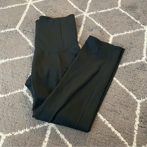 🌻BOGO FREE RYU Black Cropped Leggings Size XS GUC - Picture 1 of 5